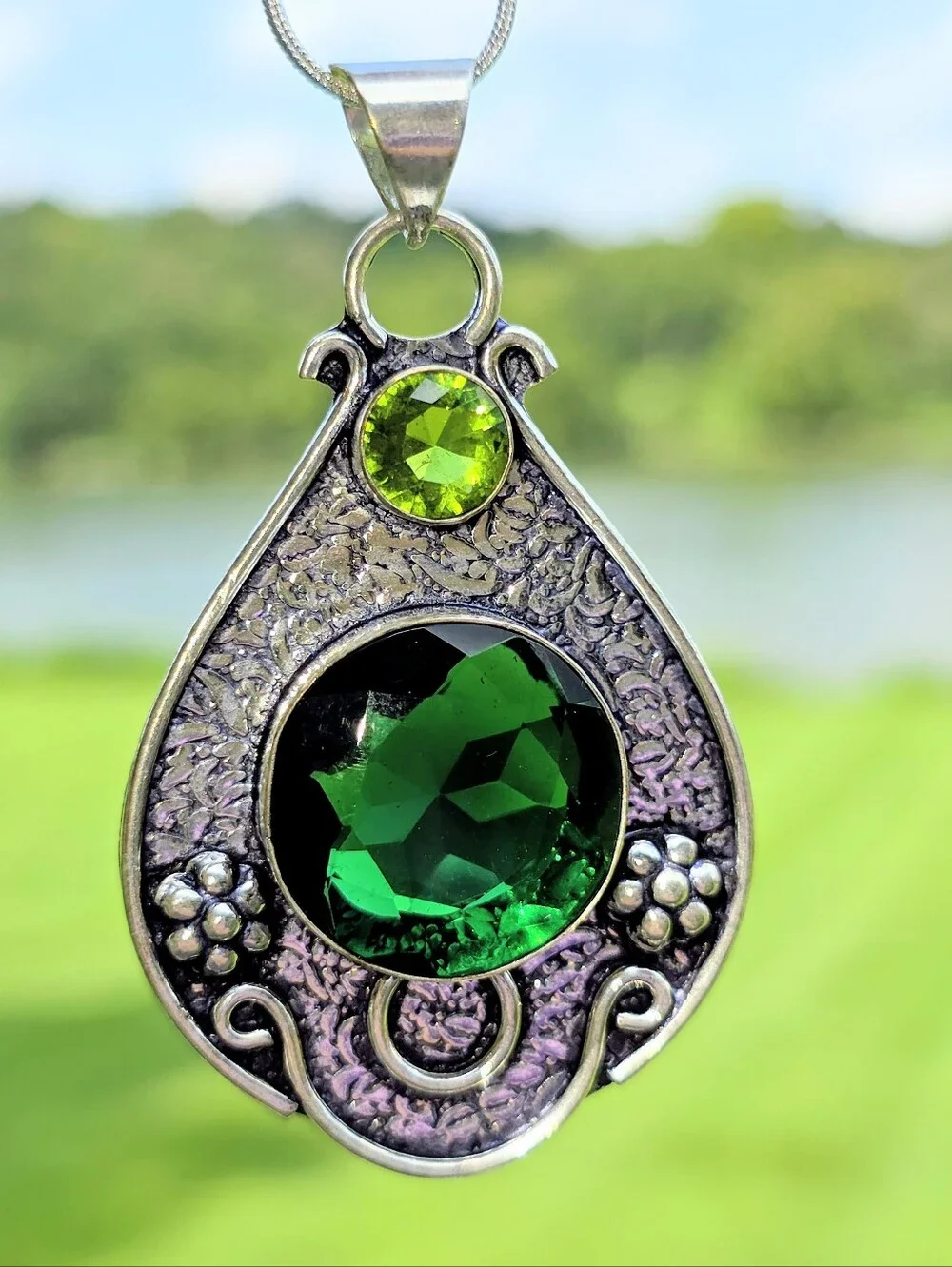Chrome Diopside & Periodot Pendant Necklace In 925 Sterling Silver (2.5